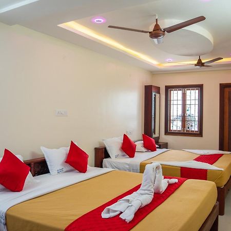 Le Suresh Guest House Puducherry Eksteriør billede