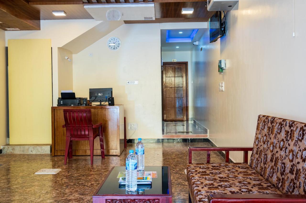 Le Suresh Guest House Puducherry Eksteriør billede
