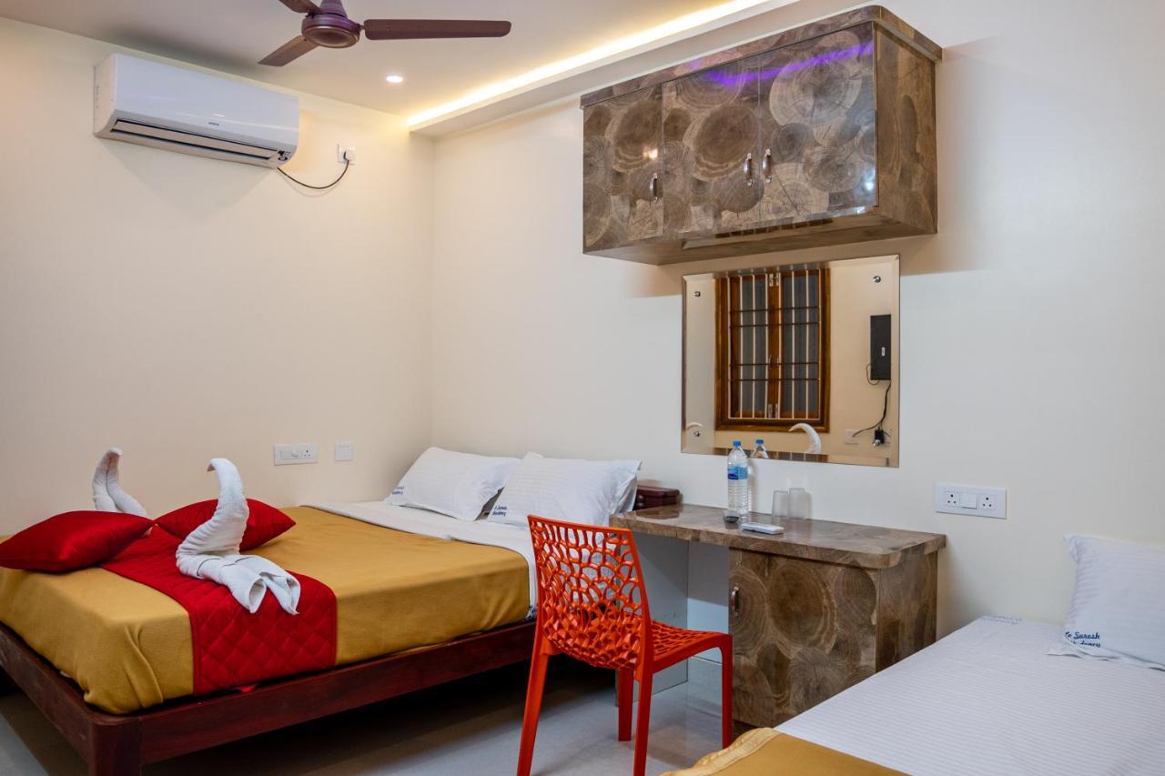 Le Suresh Guest House Puducherry Eksteriør billede
