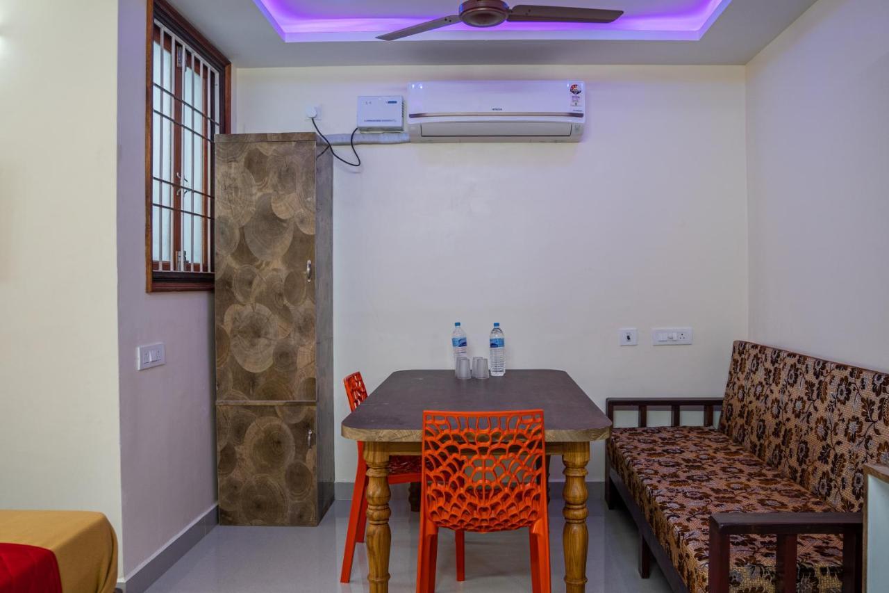 Le Suresh Guest House Puducherry Eksteriør billede